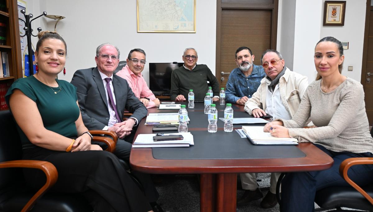 Imagen de la reunión mantenida en la Delegación de Gobierno.