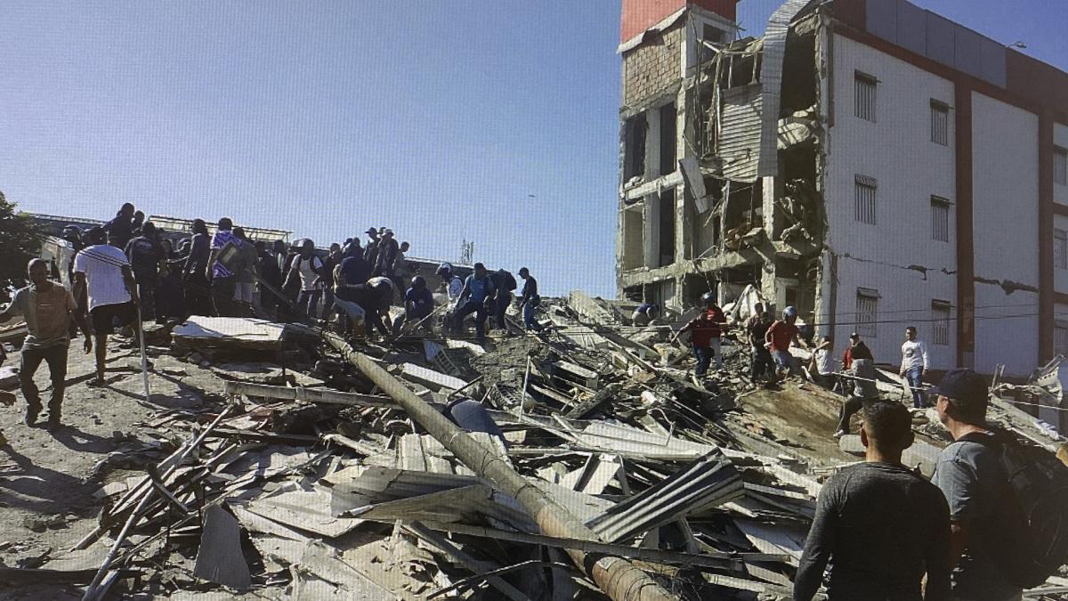 Un devastador terremoto de magnitud 7,4 que sacudió el oeste del país el lunes 10 de agosto de 2026. Imagen de RTVE.